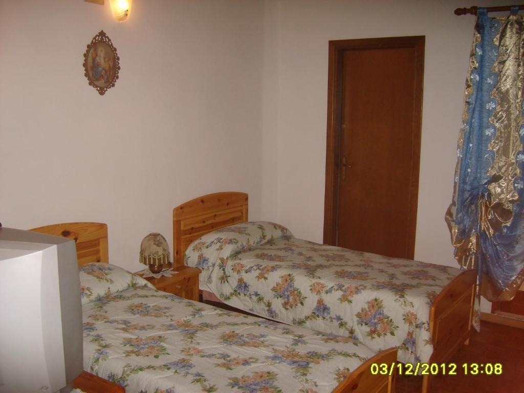 Antico Albergo Sant'Antonio Fonzaso الغرفة الصورة