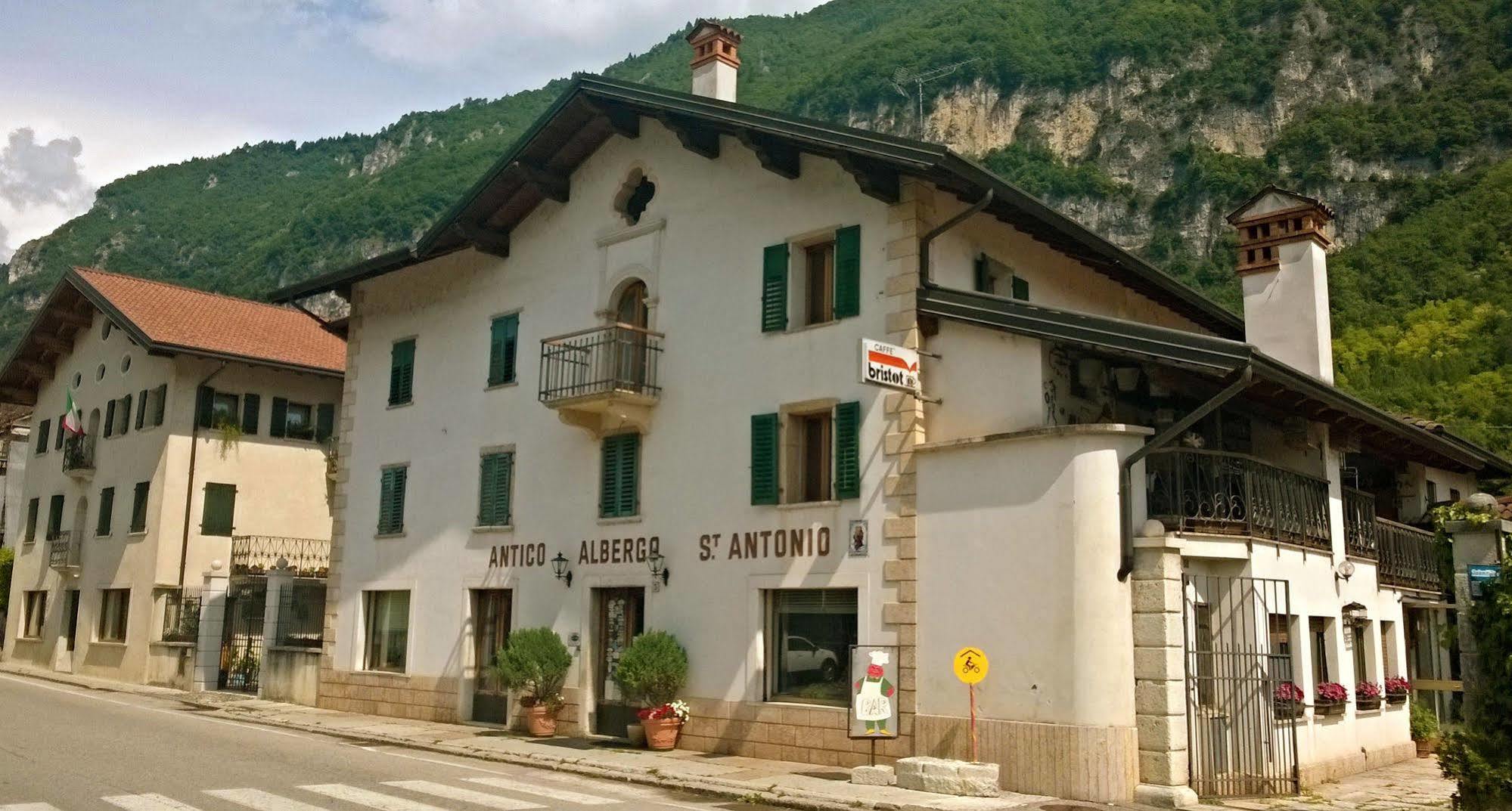 Antico Albergo Sant'Antonio Fonzaso المظهر الخارجي الصورة